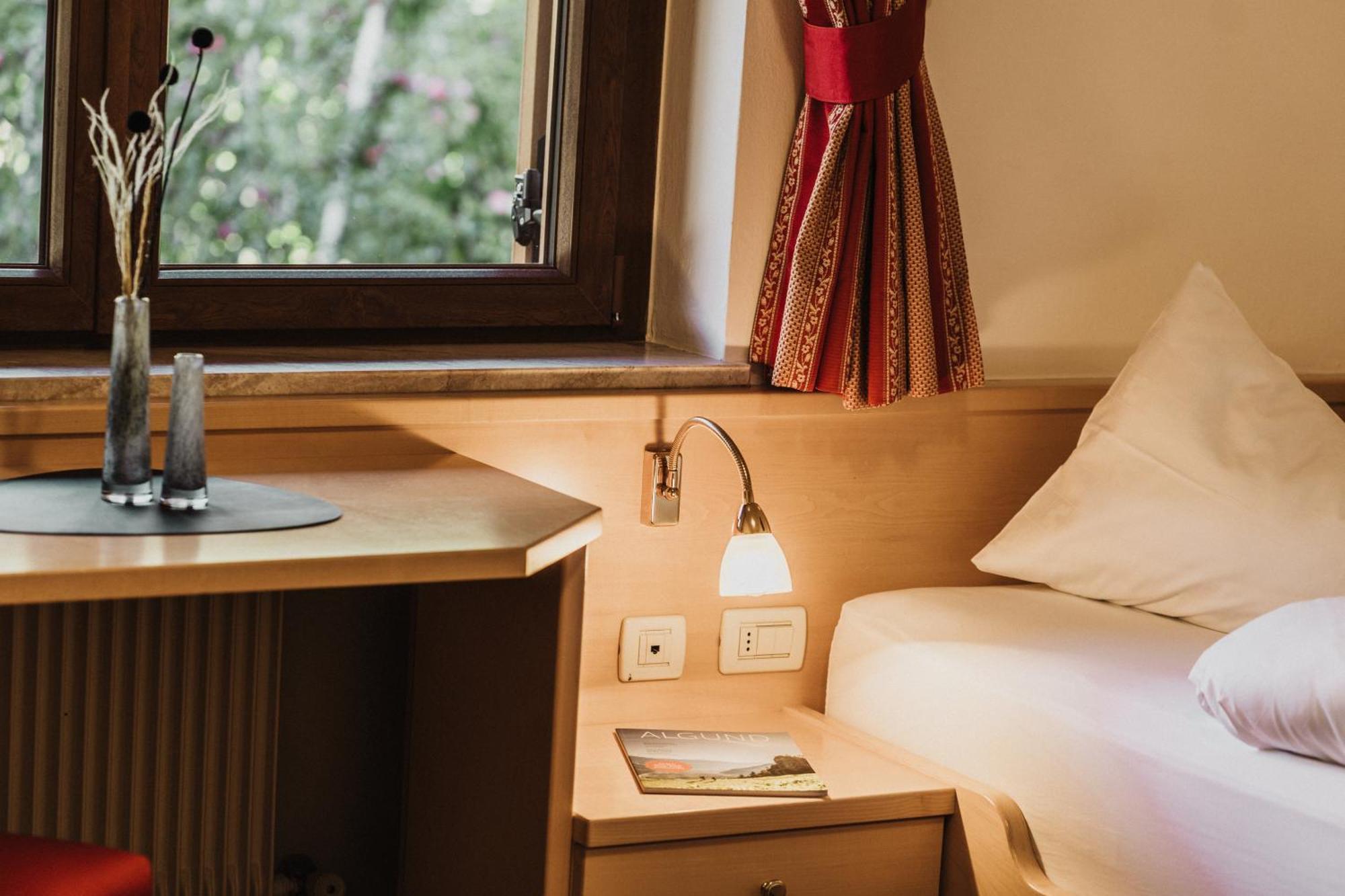 Thalguter - Rooms & Breakfast Lagundo Ngoại thất bức ảnh