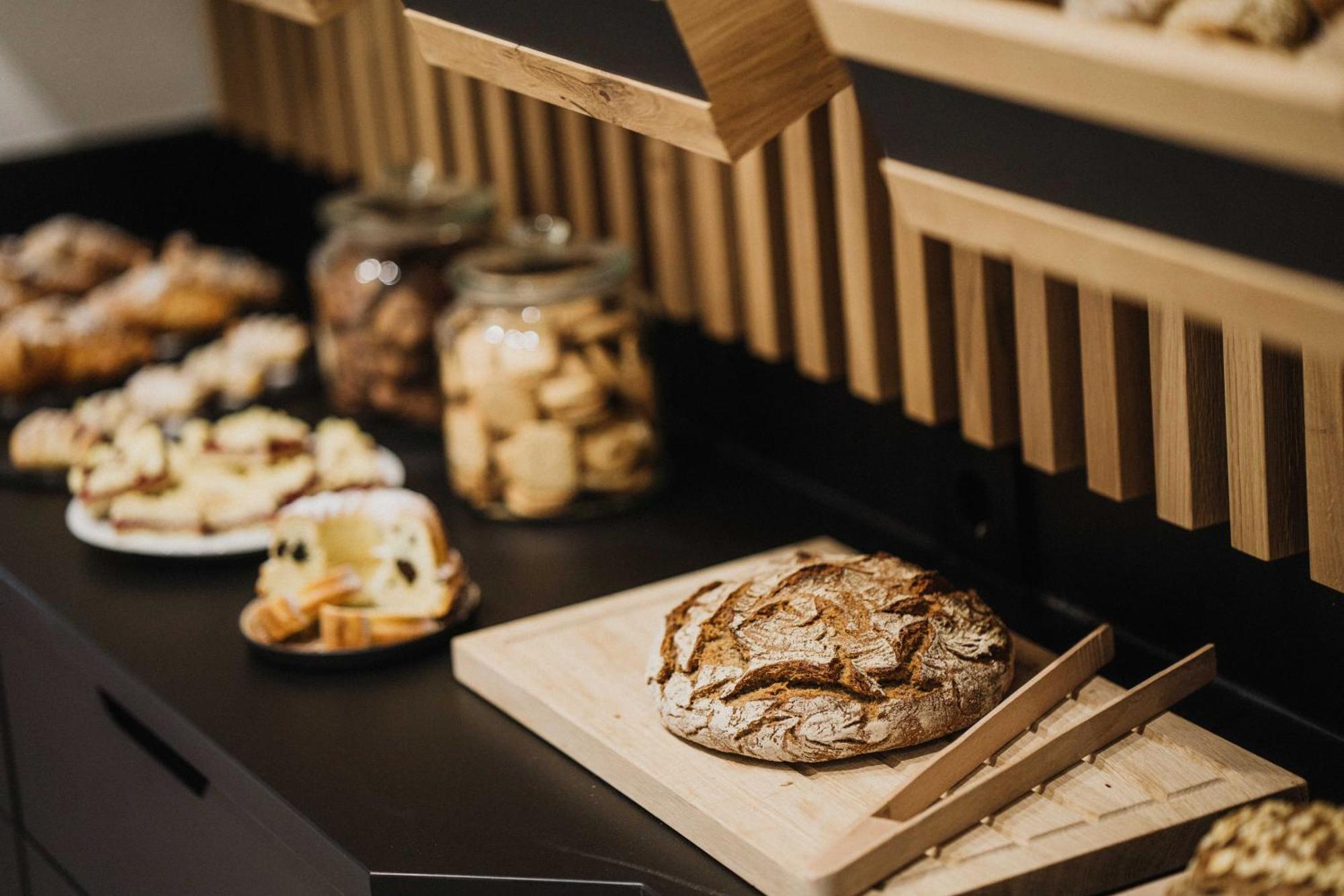 Thalguter - Rooms & Breakfast Lagundo Ngoại thất bức ảnh