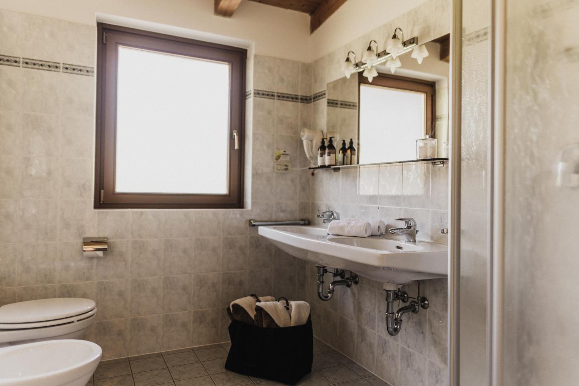 Thalguter - Rooms & Breakfast Lagundo Ngoại thất bức ảnh