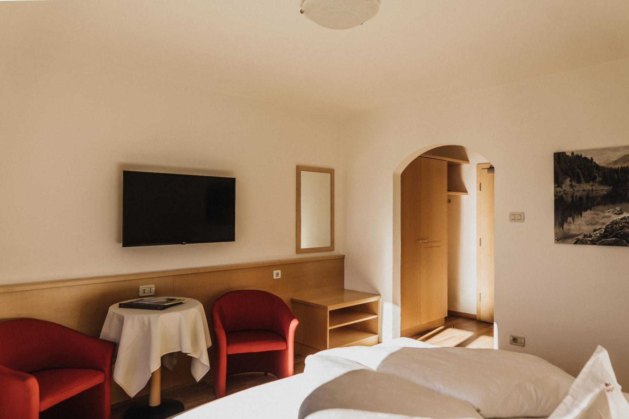 Thalguter - Rooms & Breakfast Lagundo Ngoại thất bức ảnh